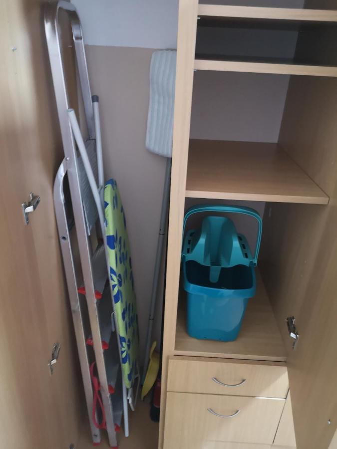 Orsika Hilltop Apartman Eger Bagian luar foto