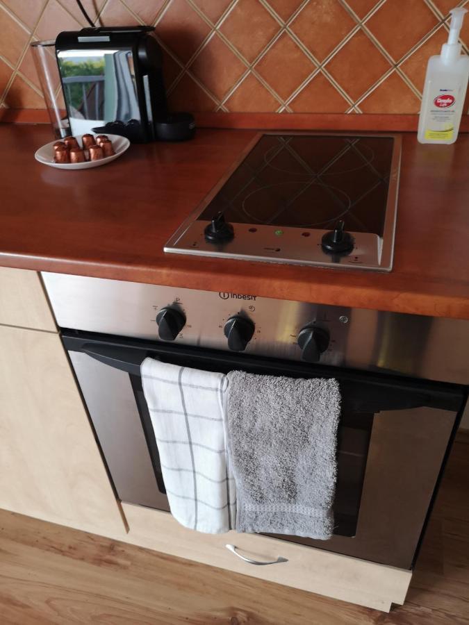 Orsika Hilltop Apartman Eger Bagian luar foto